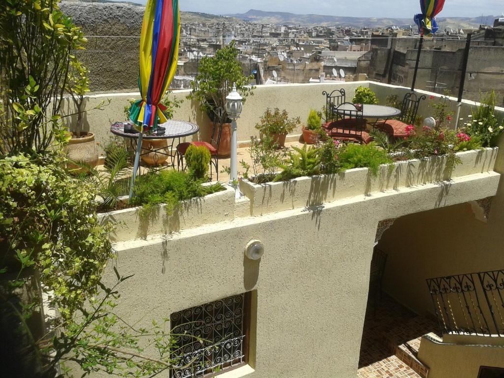 Bed and Breakfast Maison Famille Tazi à Fès Extérieur photo